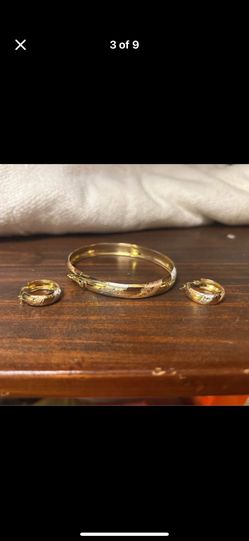 10k Gold - Multicolor Gold Bangle and Hoop Earrings 