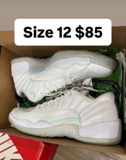 Jordan 12s size 12