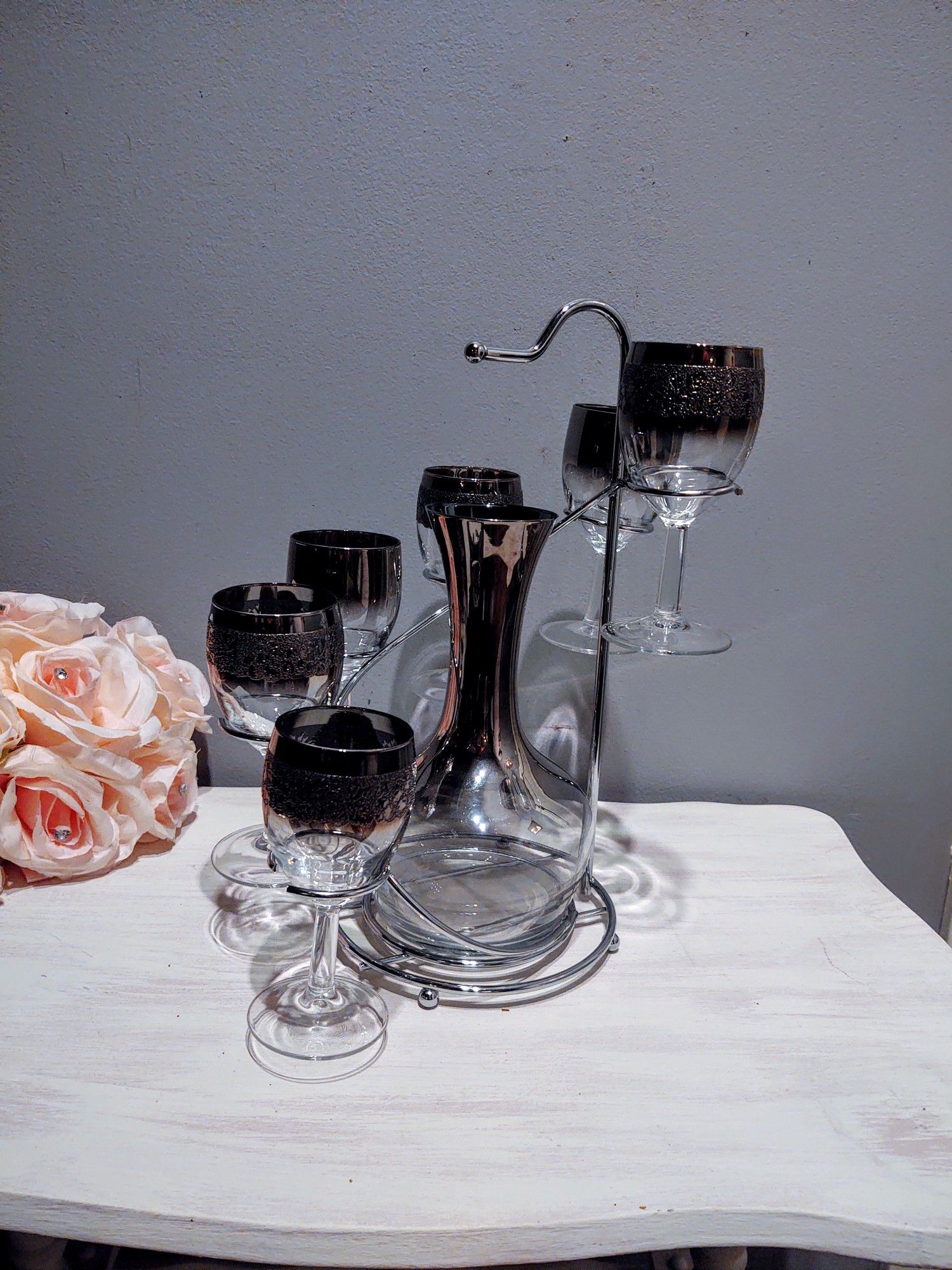 Mid Century Dorothy Thorpe Decanter Set With Caddy