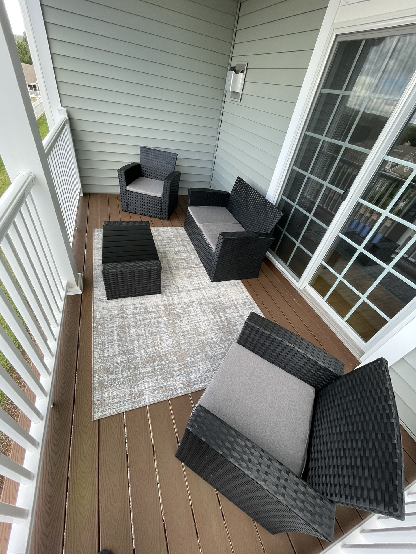 Outdoor Furniture Set With Outdoor Rug