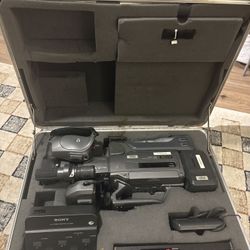 Sony DSR 200A DVCAM Professional Camcorder Kit - 