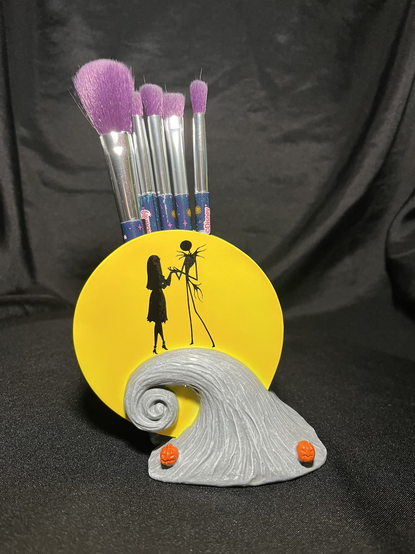 Nightmare Before Christmas Jack & Sally Makeup Brush Set & Holder NWT