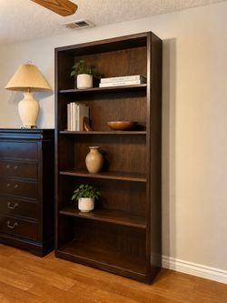 Solid wood display shelf