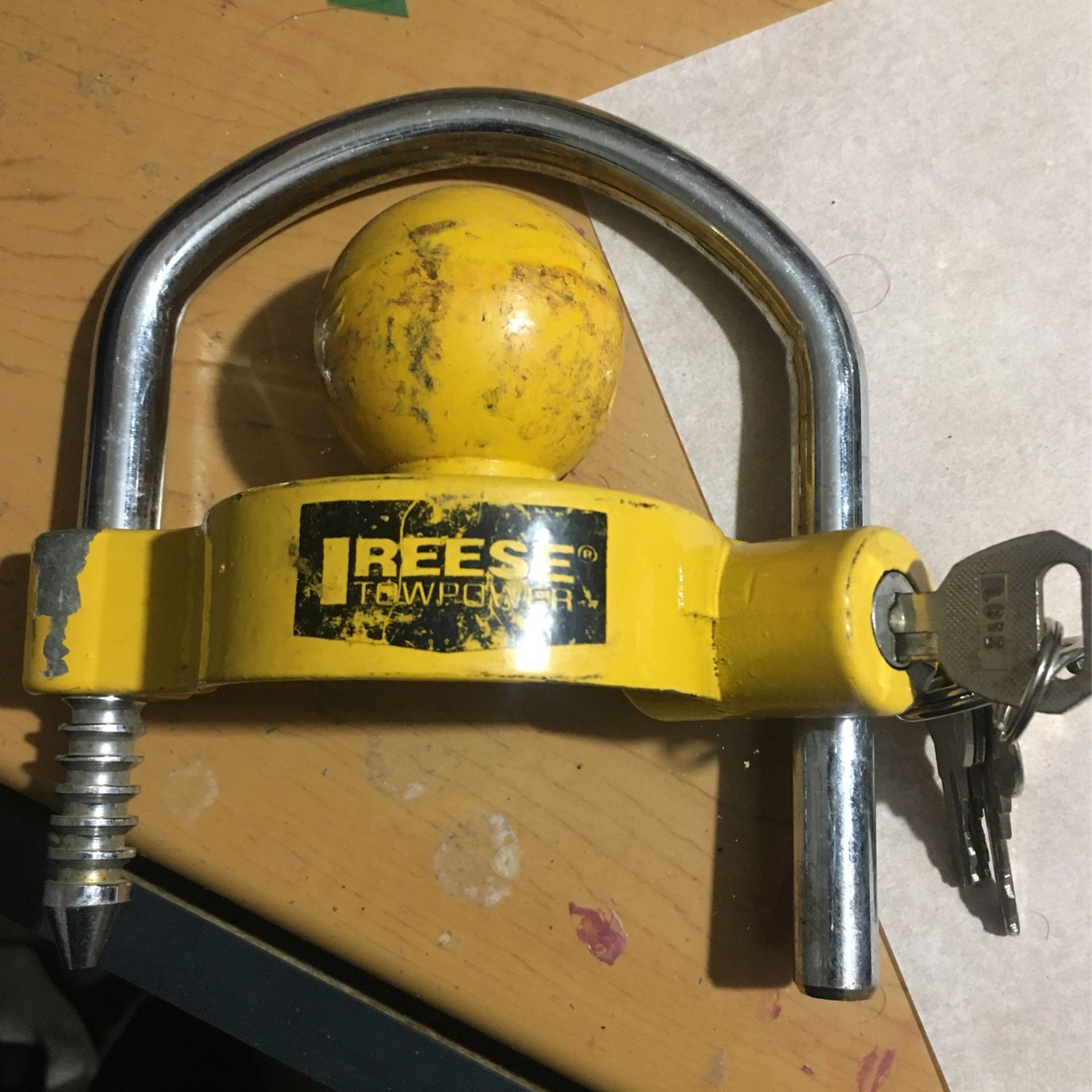 trailer lock. Reese Tow power