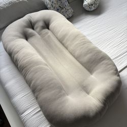 Snuggle Me Organic Stone Color 