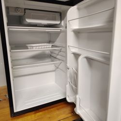 General Electric Mini Fridge