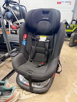Nuna REVV Rotating Car Seat