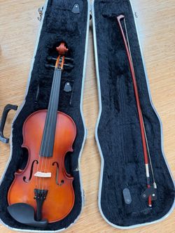 Violin with Bow and Case full size