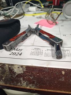 M Tech Tool With Light And Cover