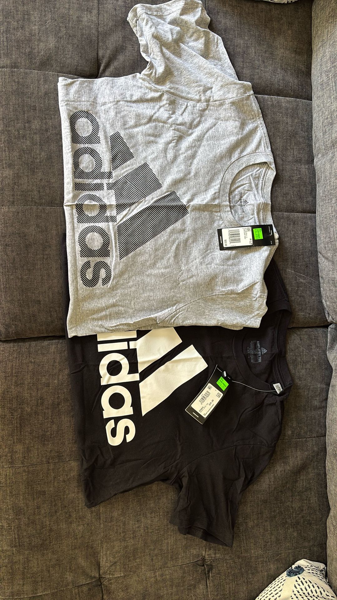 Adidas T-Shirts Men’s Small