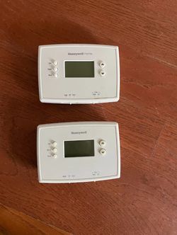 2X HONEYWELL RTH2300B 5-2 DAY PROGRAMMABLE THERMOSTAT W/ DIGITAL BACKLIT DISPLAY