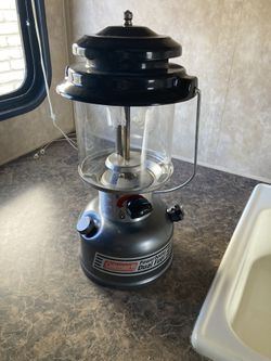 Kerosene Lantern Like new $25