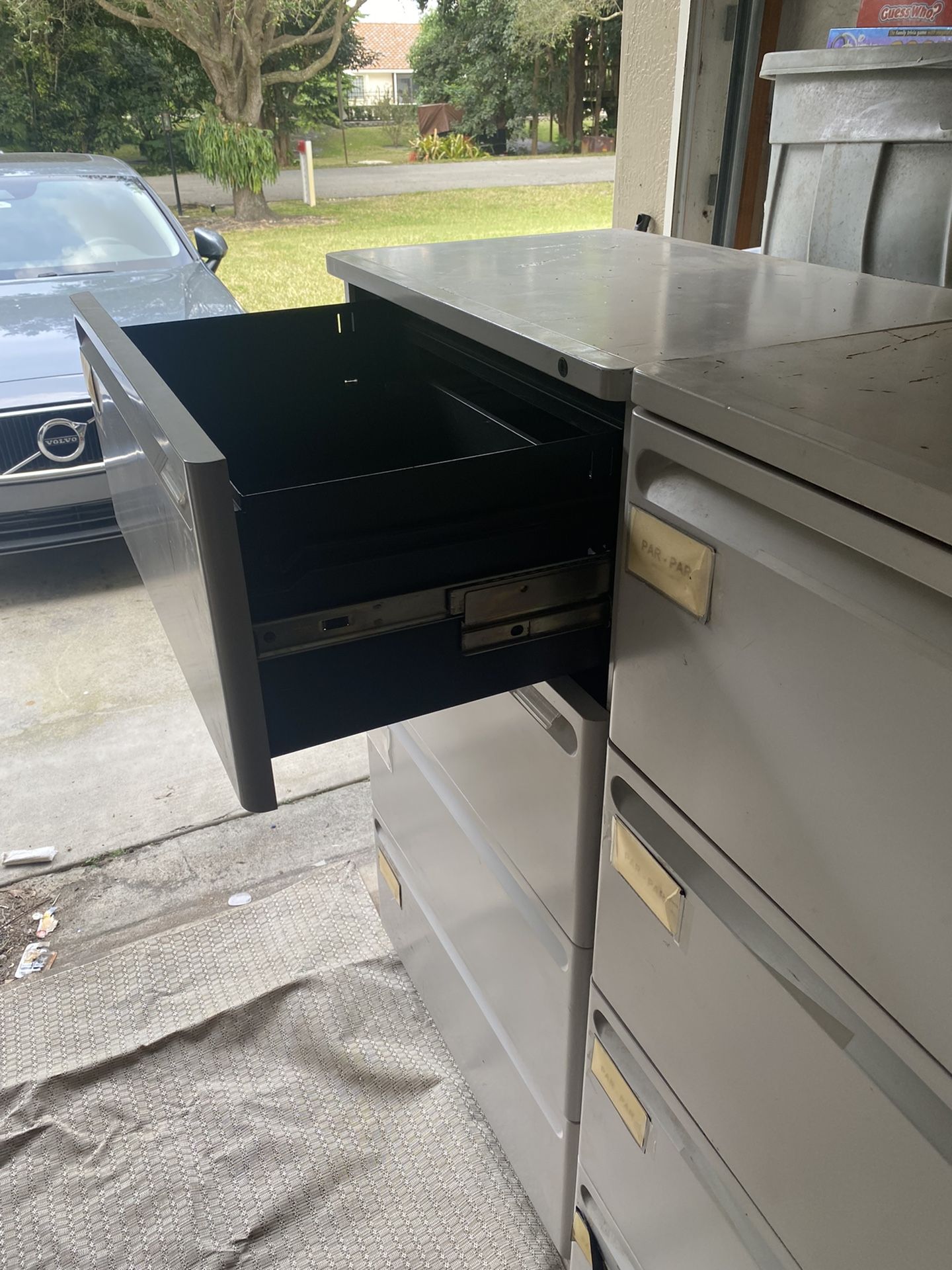 Filing Cabinets 40$ Each