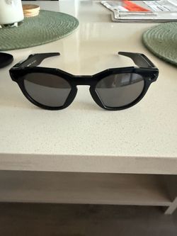 Oakley Meta HSTN