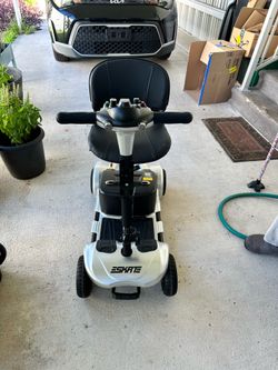 Eskrte mobility scooter brand new