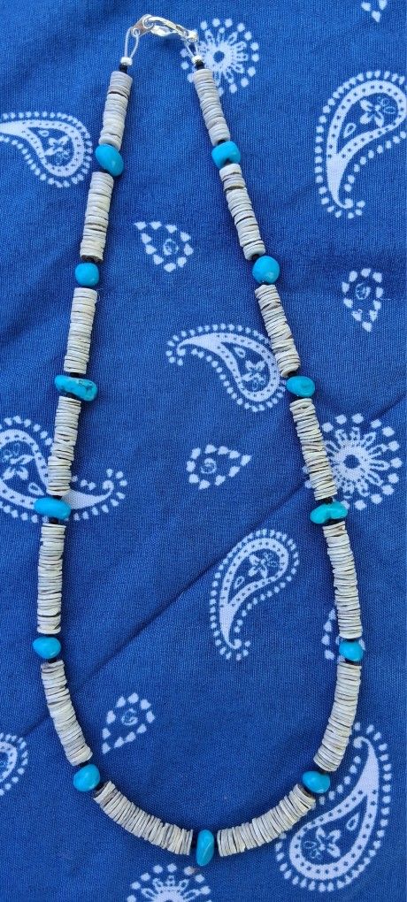 Gray Oyster And Turquoise Necklace