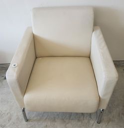Comfortable White Chair