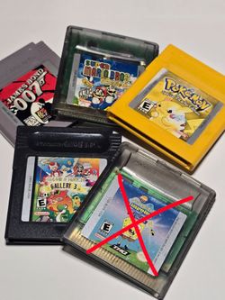 ​Game Boy Color Lot - Pokemon Yellow, Super Mario Bros Deluxe - Authentic OEM