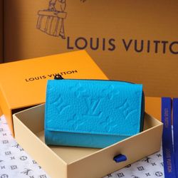 LV Portefeuille Pilot Short Wallet M11500
