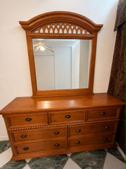 Solid Wood 7-Drawer Dresser with Mirror