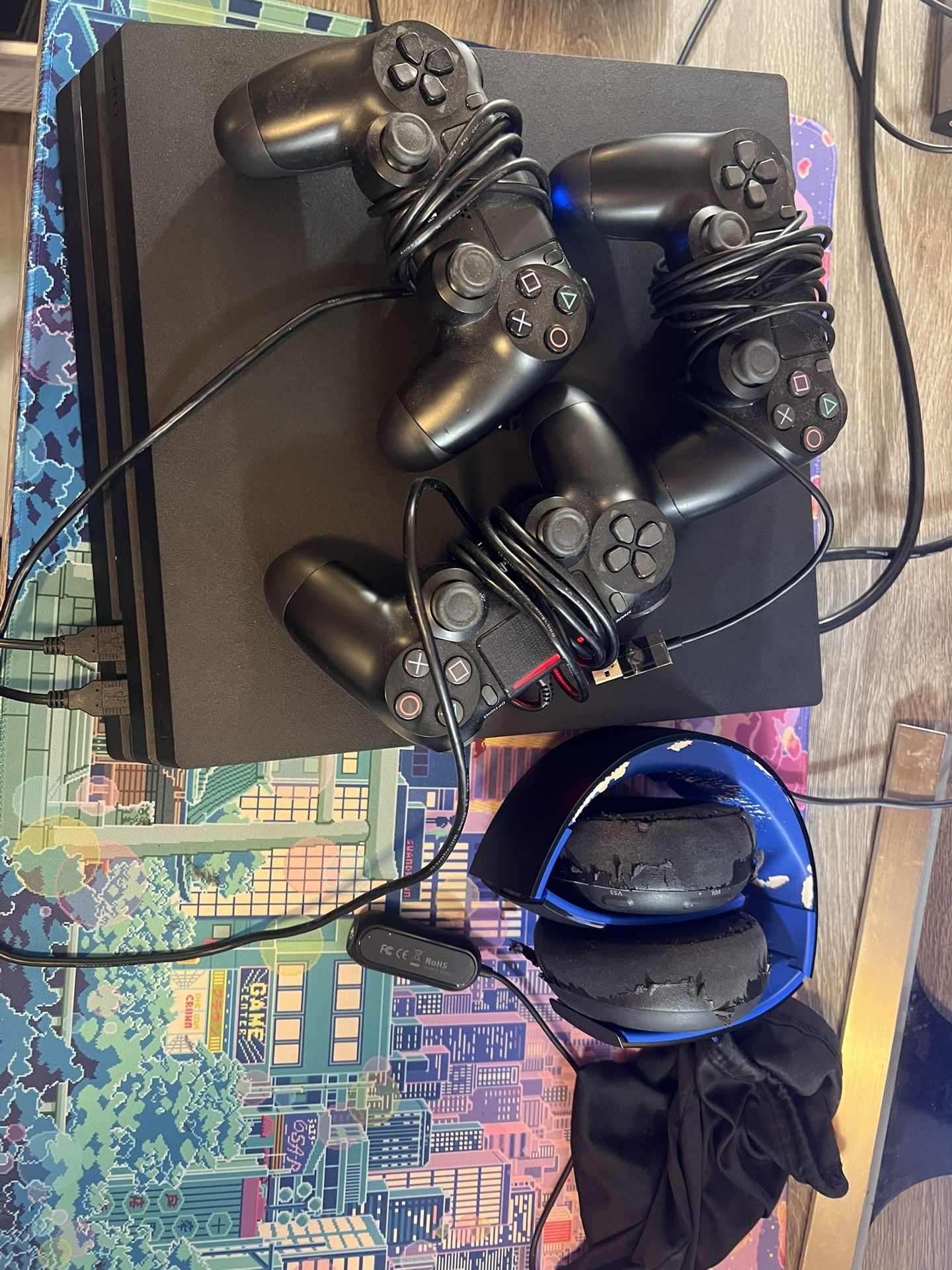 PS4 Pro 1TB - 3 controllers w/ Cords - Wireless Headset w/ Mic