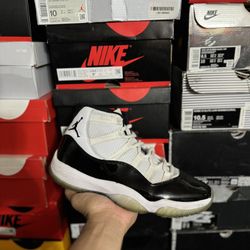 2018 Jordan Concord 11s size 9  USED But Clean