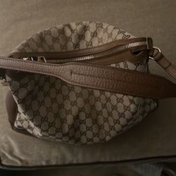 Authentic Gucci Shoulder Bag