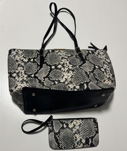 Kate and Kelly Women’s Snake Print Bag