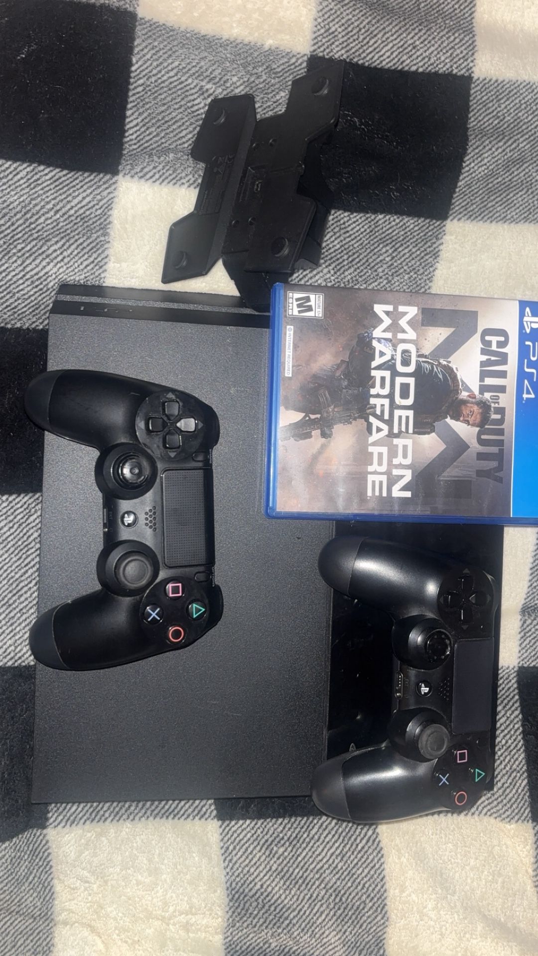 PS4 for sale with 2 controllers