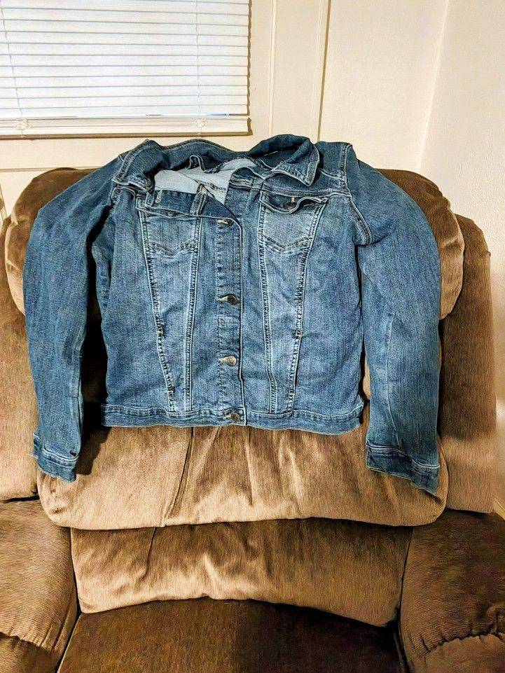 Levi Jacket, Hollister Jeans, American Eagle Jeans