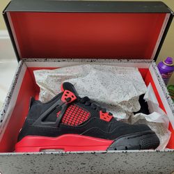 Jordan 4 Red Thunder GS Size 4Y