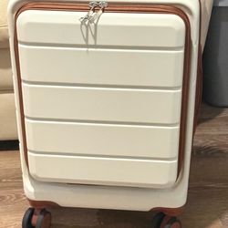 Carry-On Luggage - Hard Shell - Spinner Wheels - TSA Lock - Travel Suitcase - Moving Sale