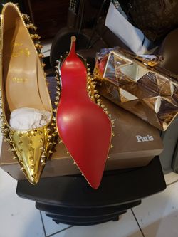 New Size 10  Shoe With Matching Clutch 