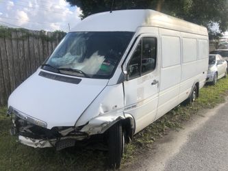 Parting out 2006 Dodge Sprinter Part Car