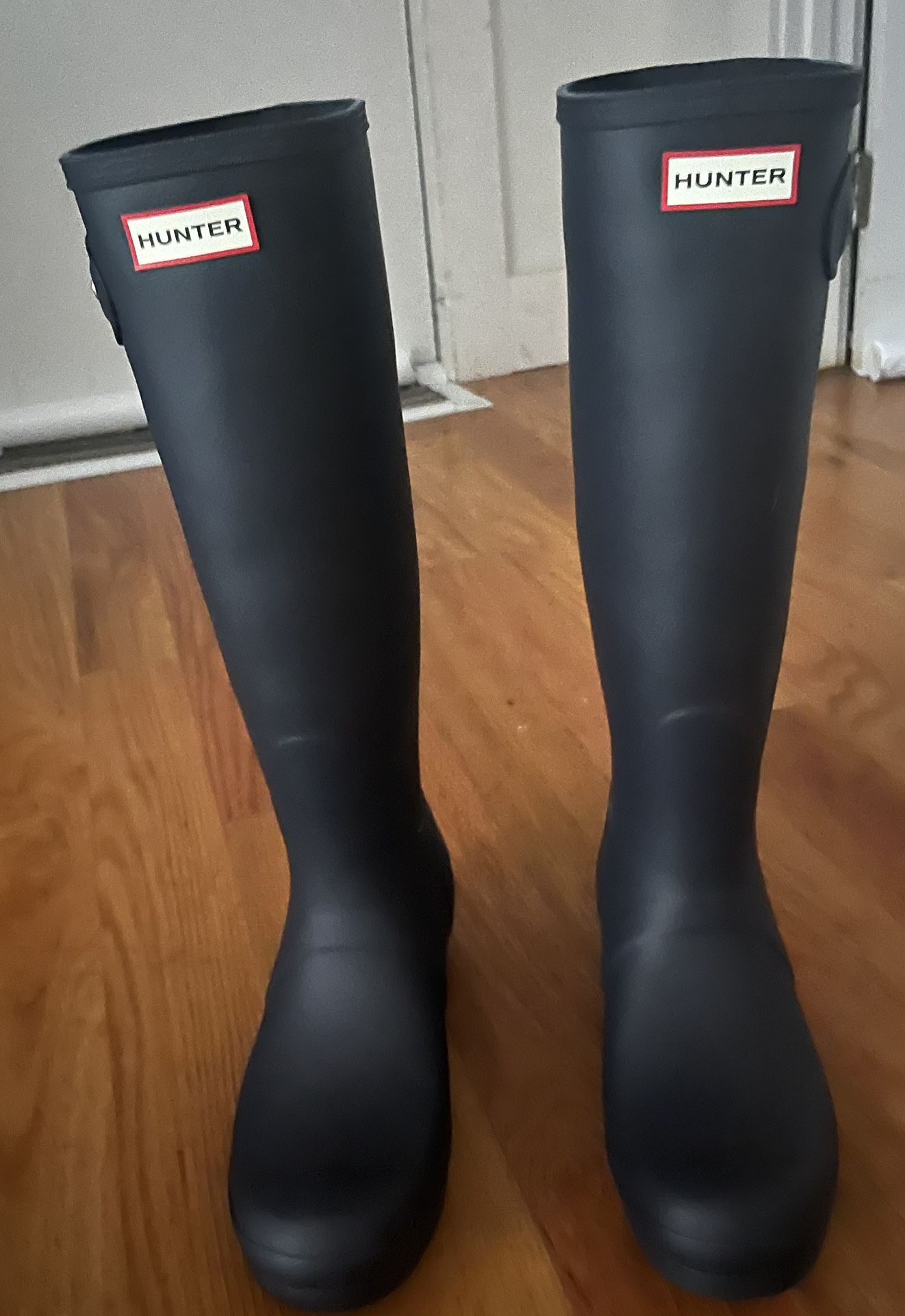 Woman Original Hunter Boots Size : 8 ! Navy blue  Color ! Never Wore Before! 
