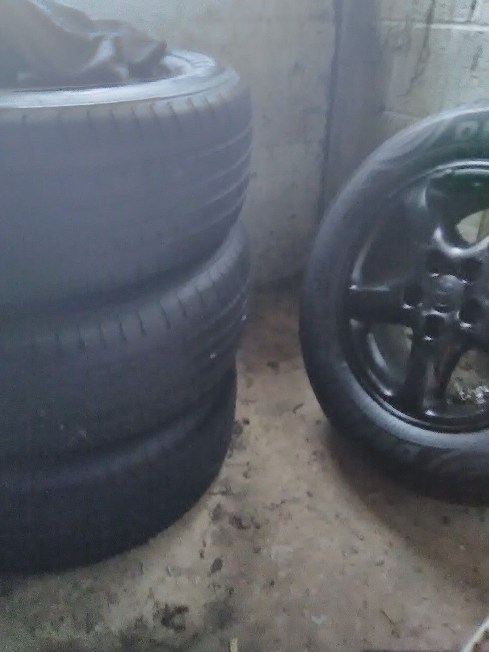 16 inch tires with black rim. All 4 wheels. CASH ONLY!!!!!