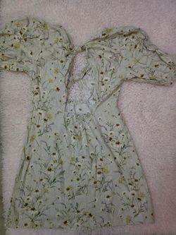H&M Sage Green Daisy Floral Cutout Puff Sleeve Mini Dress Women's M