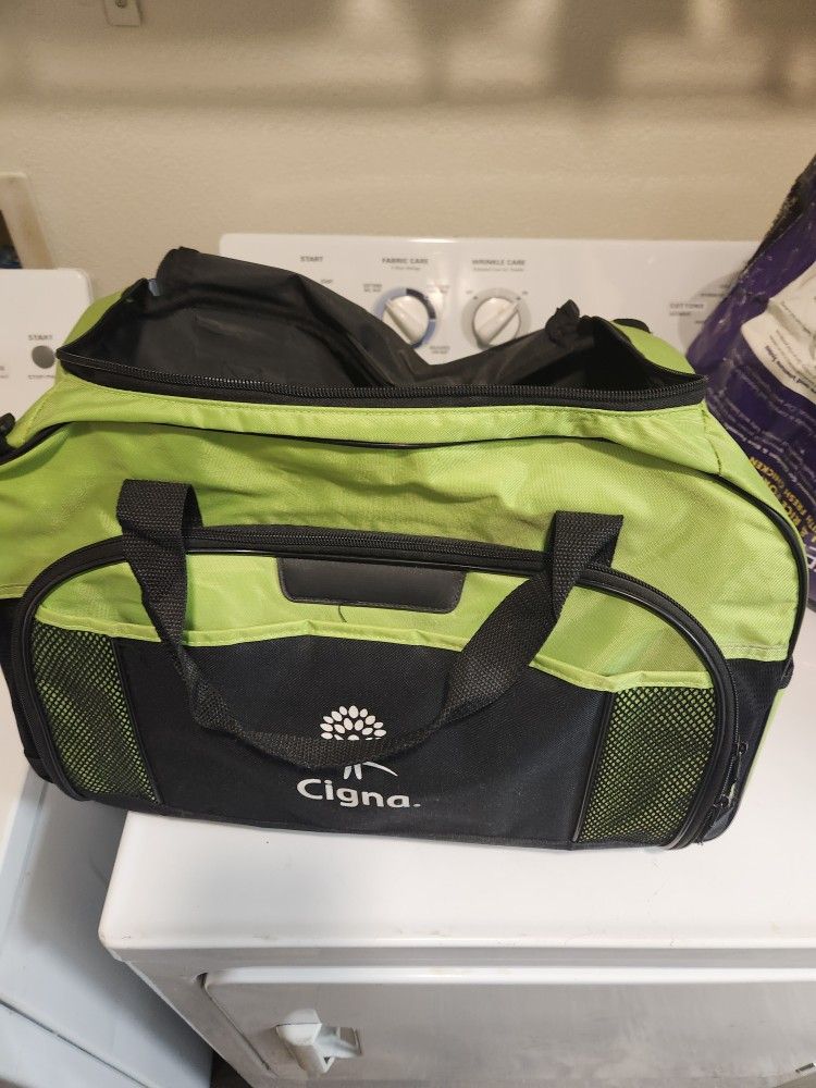 Duffel Bag With Solid Bottom, Water Bottle Holder And Pocket