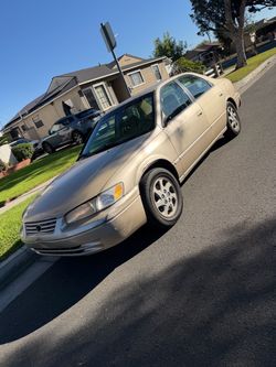1999 Toyota Camry