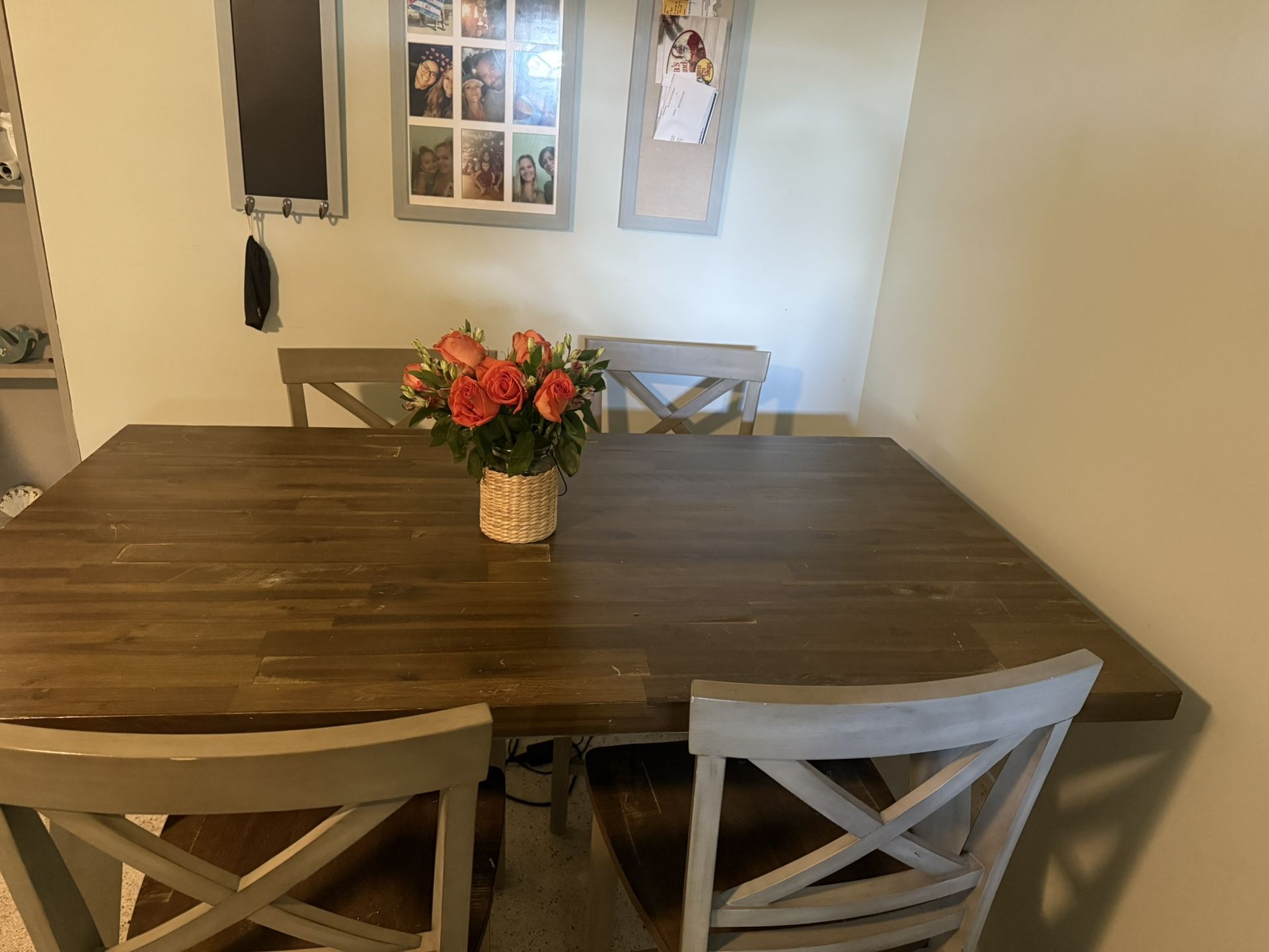 Dining Room Or Breakfast Nook Table