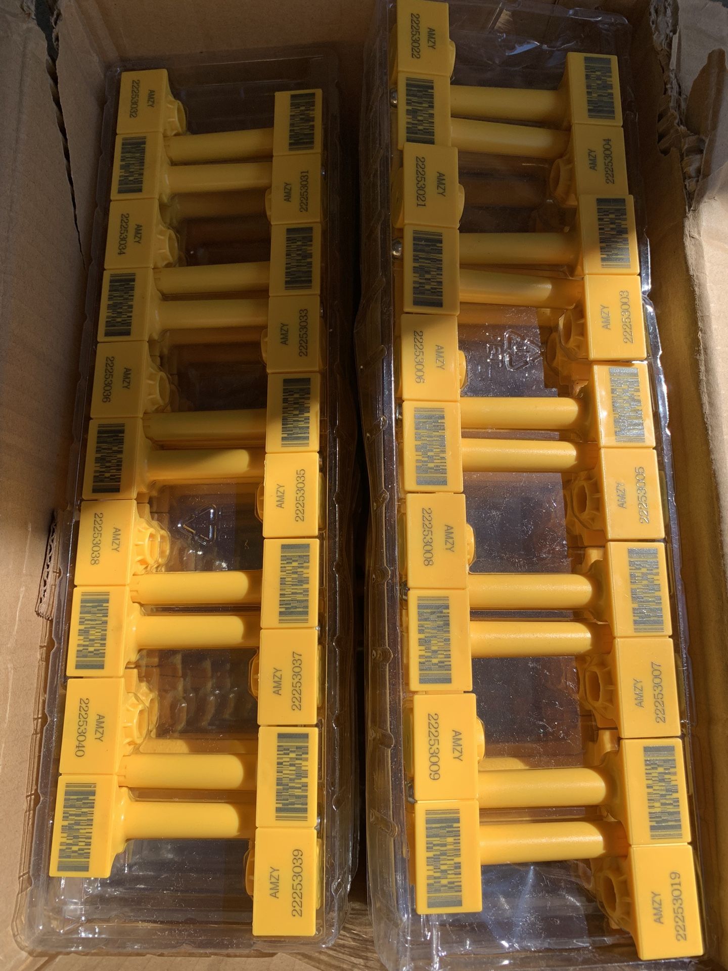 TydenBrooks Snap Tracker Bolt Seal, Numbered Shipping Container Lock and Trailer Security Seal, High Security Lock - Yellow, (200 Count)