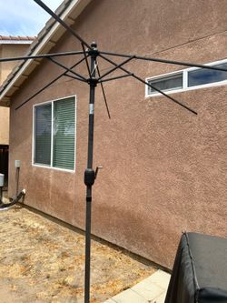Free Cantilever Patio Umbrella Frame & Base