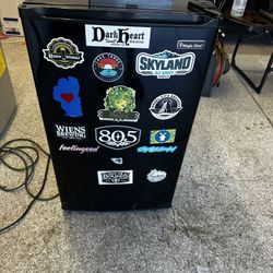 Mini Fridge 