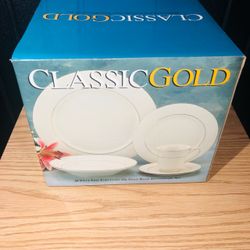 Classic Gold 20-Piece Fine Porcelain Dinnerware Set