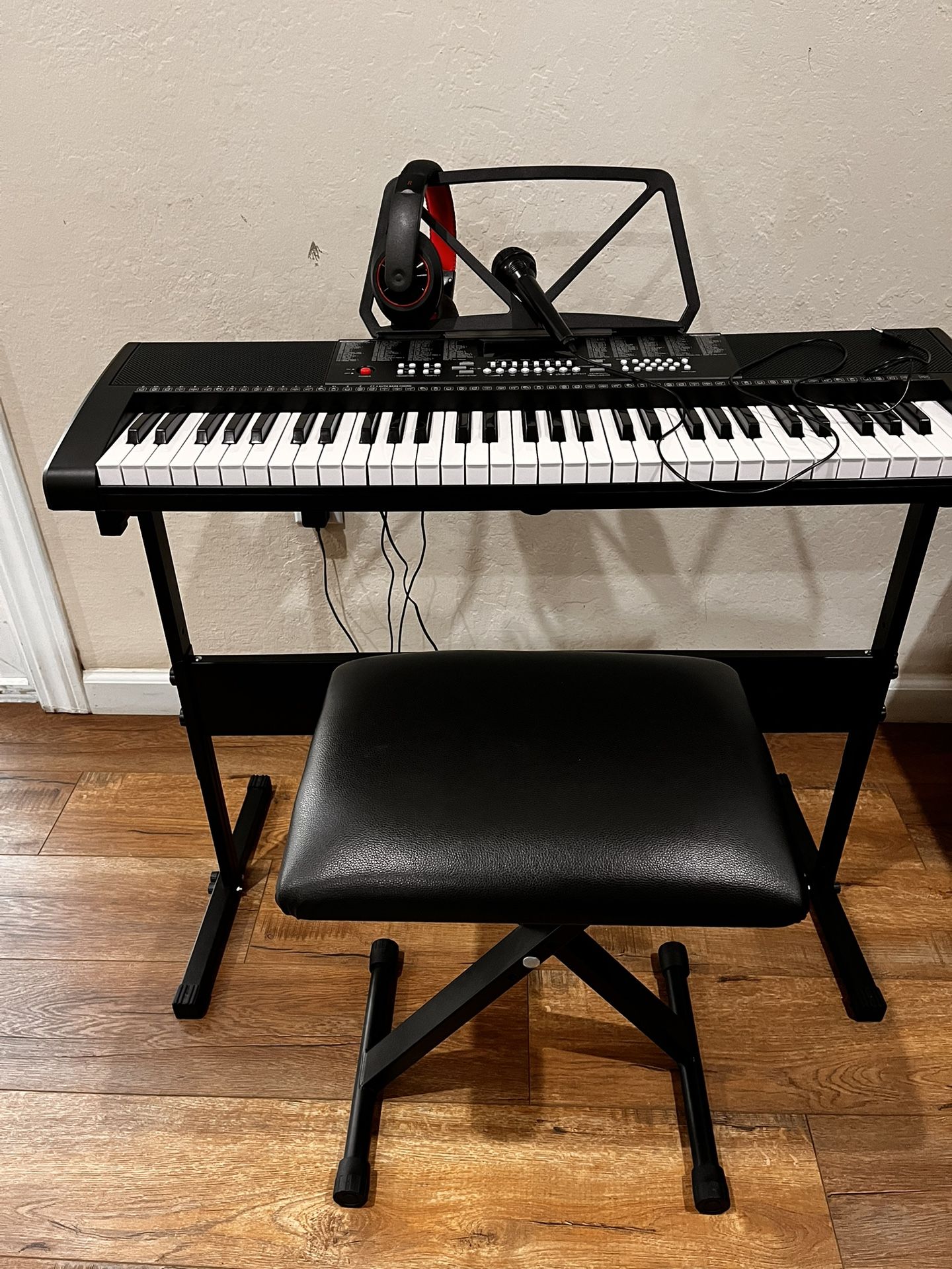 61 Key Electronic Keyboard