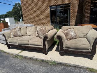 Couch set