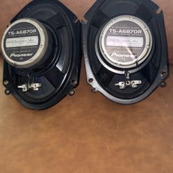 6x 8 Pair of Pioneer Speakers