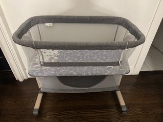 Cowiewie bassinet bedside sleeper