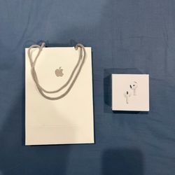 Airpod 4s with active noise cancellation