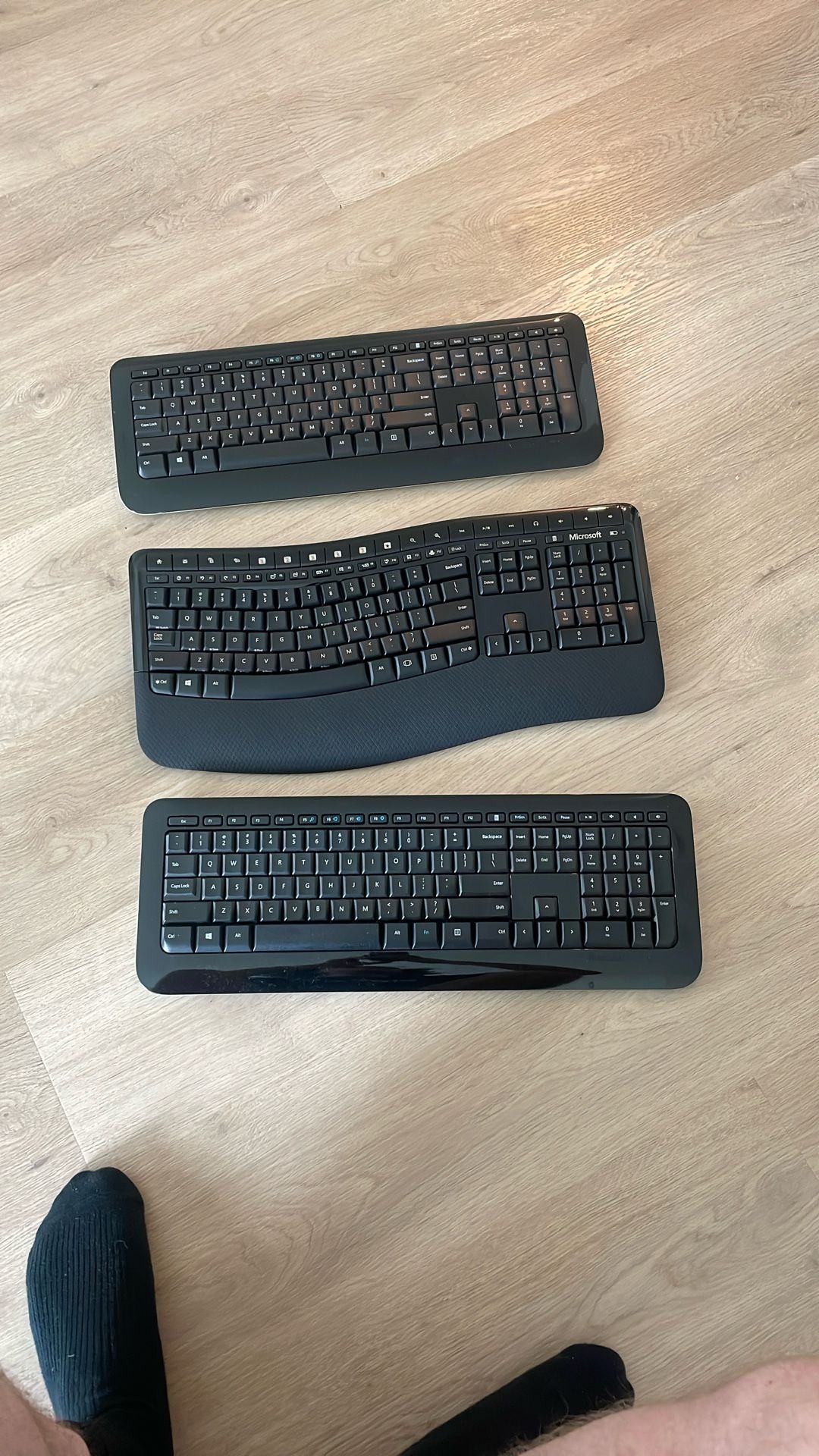 Set of 3 wireless Microsoft Keyboards